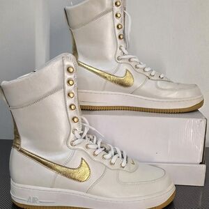 Nike Women's High-Top Sneakers - White and Gold